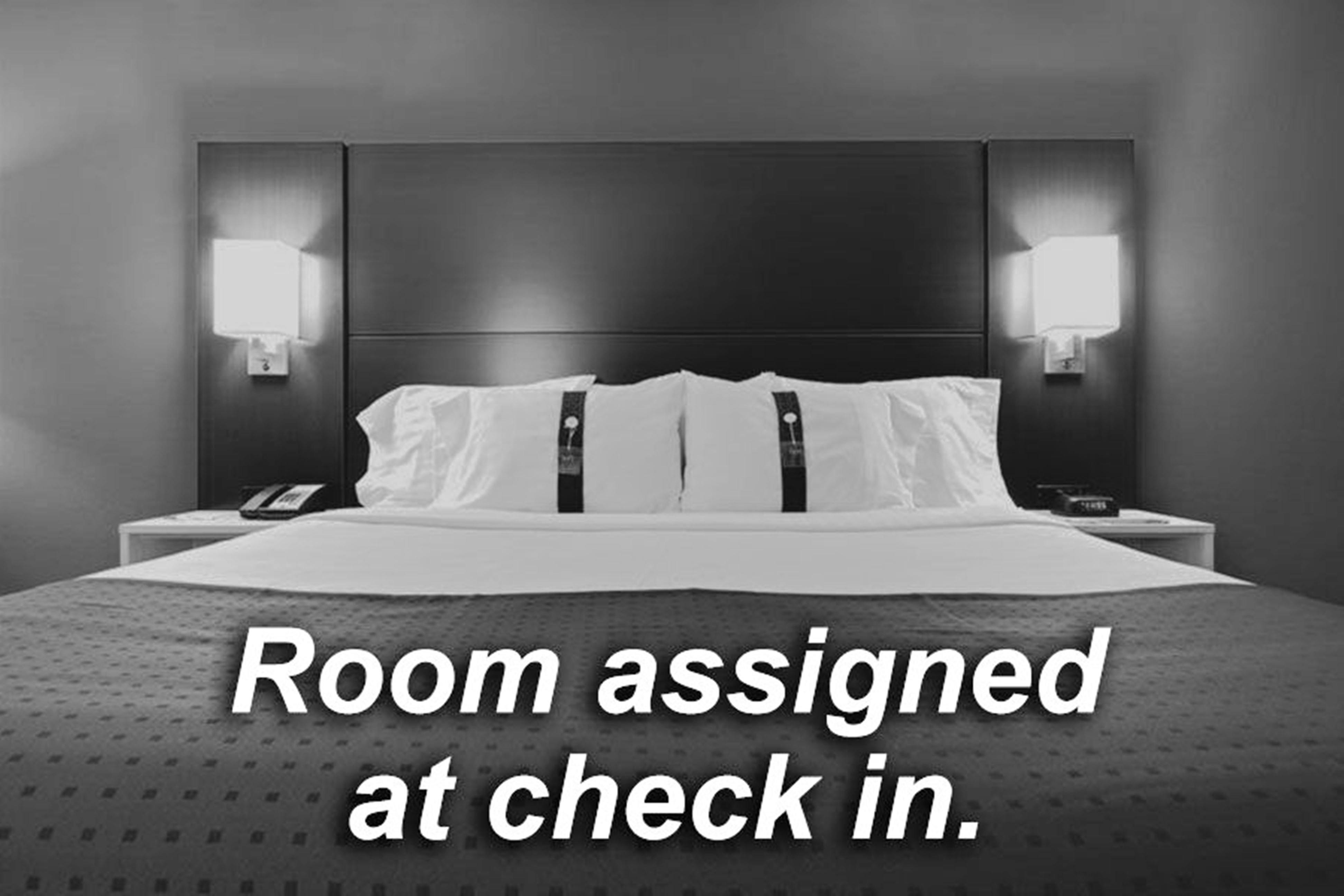 Holiday Inn Express And Suites Calgary By Ihg Zewnętrze zdjęcie