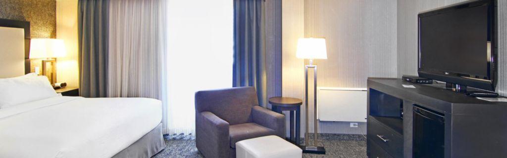 Holiday Inn Express And Suites Calgary By Ihg Zewnętrze zdjęcie