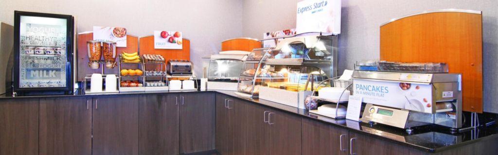 Holiday Inn Express And Suites Calgary By Ihg Zewnętrze zdjęcie