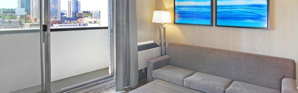 Holiday Inn Express And Suites Calgary By Ihg Zewnętrze zdjęcie